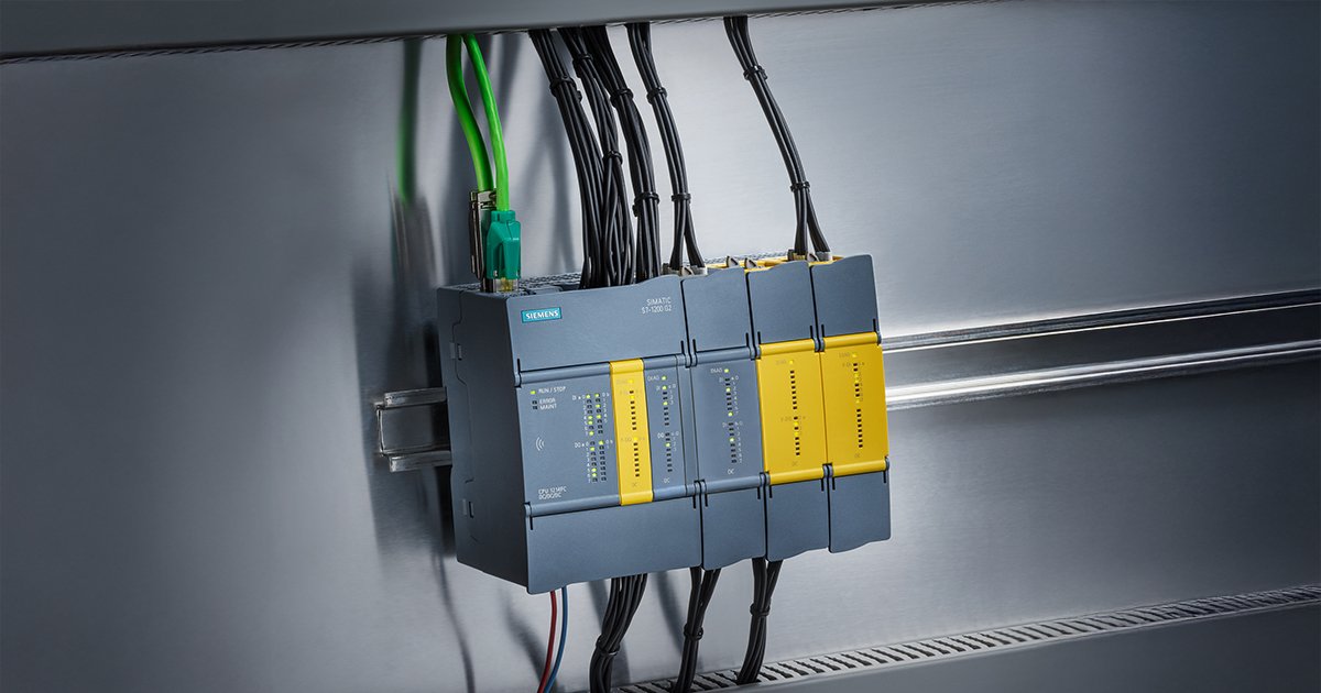 Siemens SIMATIC S7-1200 G2 PLC, reference S7-1200 G2